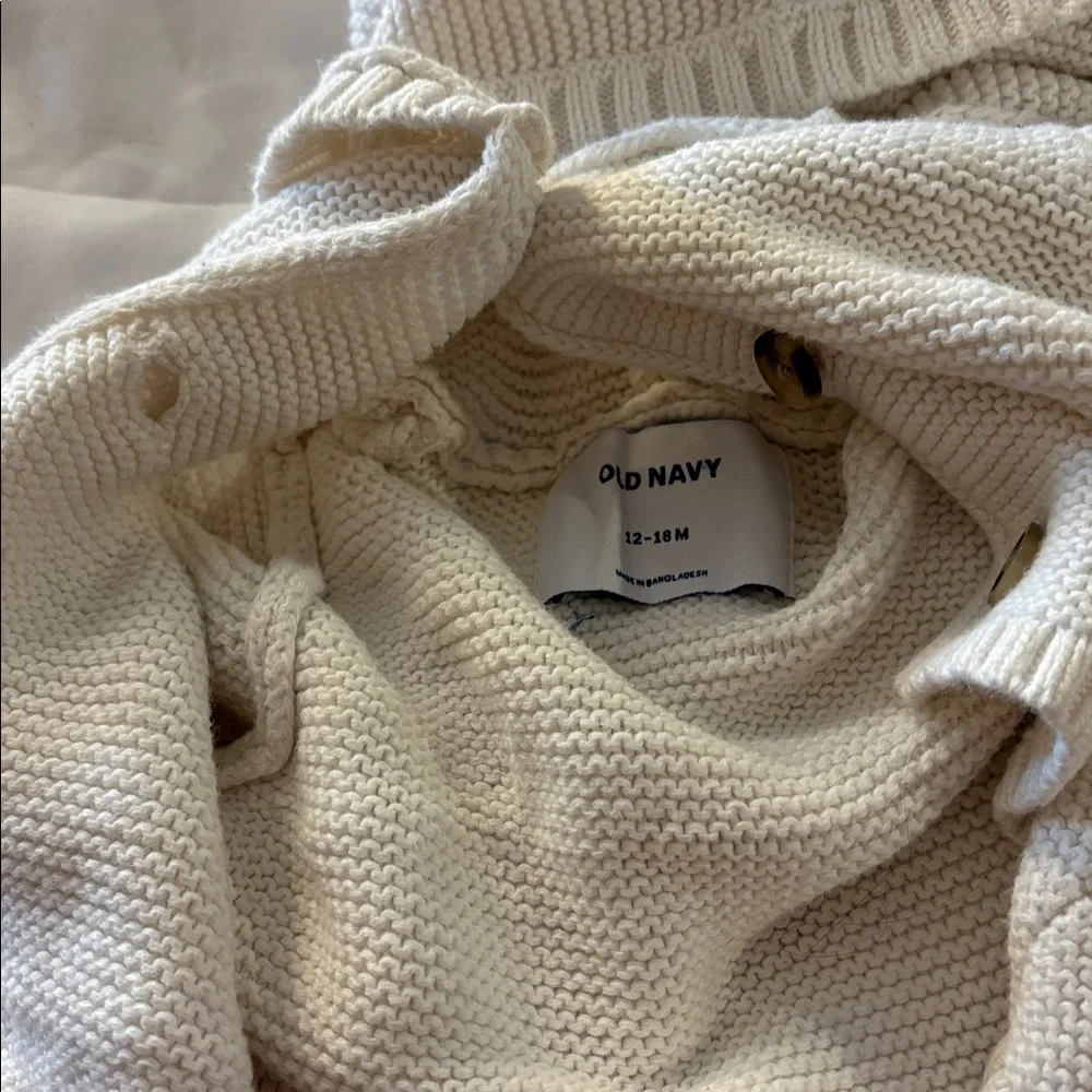 Children’s Old Navy Cream Knit Hooded Sweater 12-18 months
